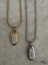Load image into Gallery viewer, Hayes Pendant Necklace
