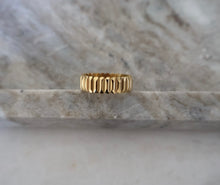 Load image into Gallery viewer, Paloma Ring
