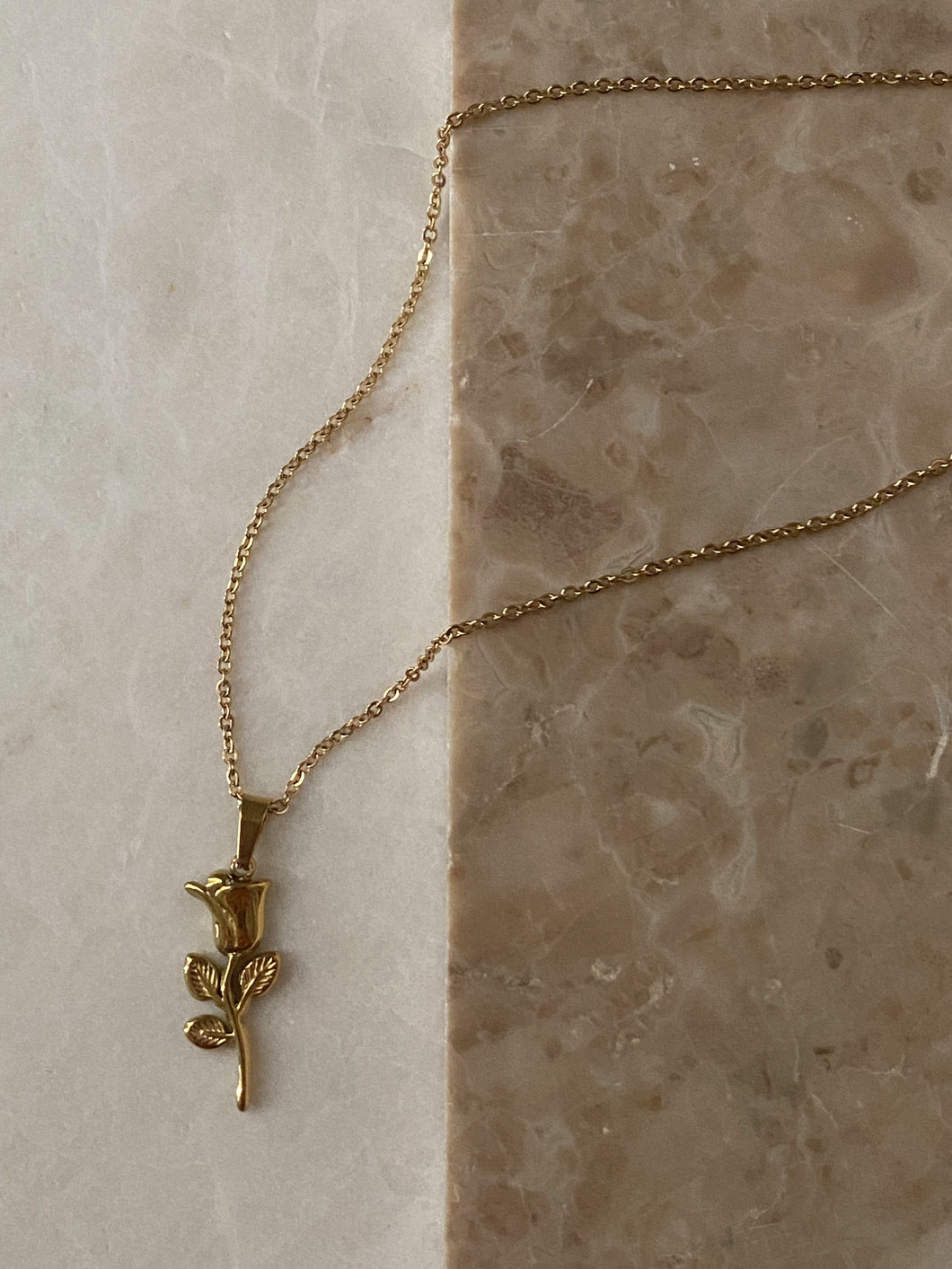 Rose Pendant Necklace