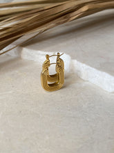 Load image into Gallery viewer, Eden Modern Hoops
