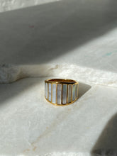 Load image into Gallery viewer, Cove Mother of Pearl Ring
